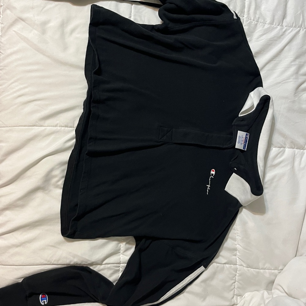 Champion Black and White Sweatshirt